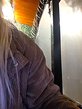 VesperVelvet online show from March 21, 3:08 am