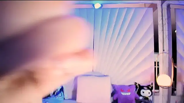 VesperVelvet online show from March 31, 4:36 am