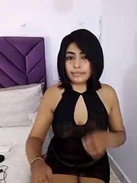 Kaylachannell online show from April 13, 3:43 am