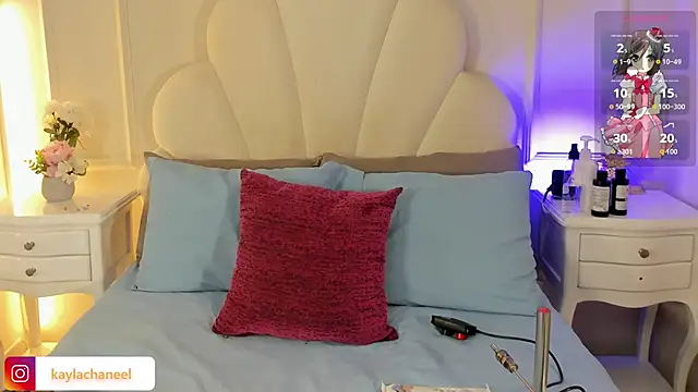 Kaylachannell online show from March 17, 3:42 am