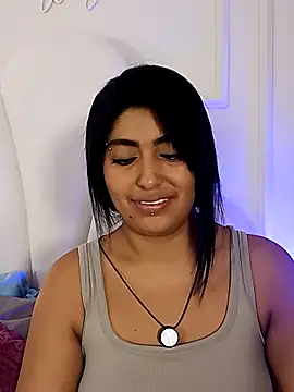 Kaylachannell online show from May 7, 3:11 am