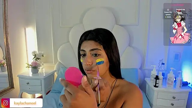Snapshot of Kaylachannell chatting on June 18, 4:33 am Kaylachannell online show from June 18, 4:33 am