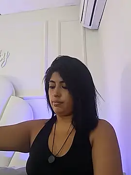 Kaylachannell online show from May 24, 3:50 am