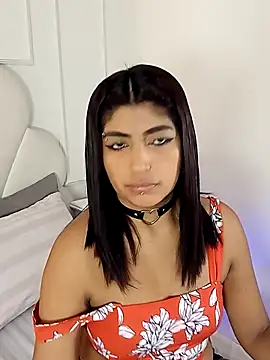 Kaylachannell online show from November 12, 3:21 am