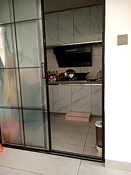 Snapshot of chengcheng12 chatting on December 19, 1:42 am chengcheng12 online show from December 19, 1:42 am