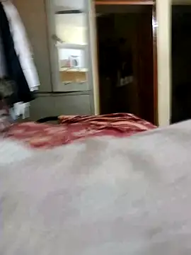 whitebullock online show from April 5, 5:47 am