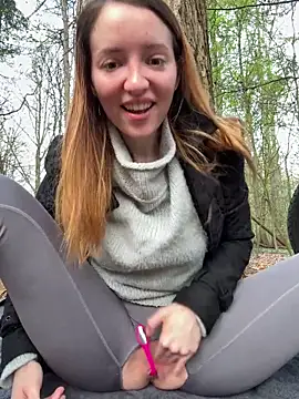 FayeFlame online show from April 18, 5:54 am