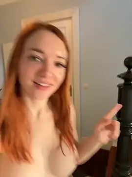 FayeFlame online show from October 21, 7:30 am