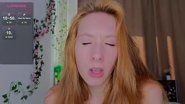 Candy Flosse online show from September 30, 10:10 am