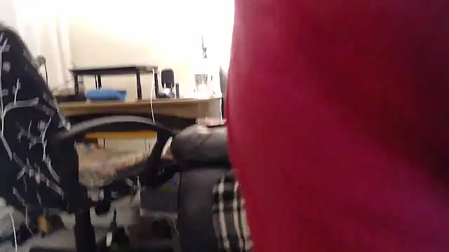 Snapshot of Juicy_Julie469 chatting on November 6, 2:15 am Juicy Julie469 online show from November 6, 2:15 am