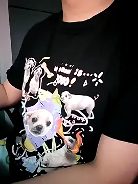 111owo111 online show from March 4, 1:19 pm