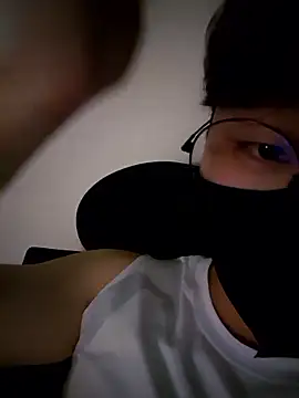 111owo111 online show from January 8, 2:23 pm