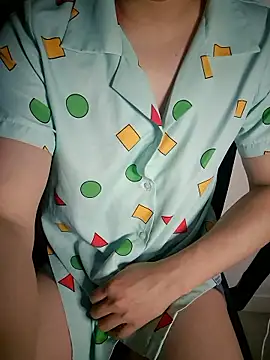 111owo111 online show from December 1, 5:03 pm