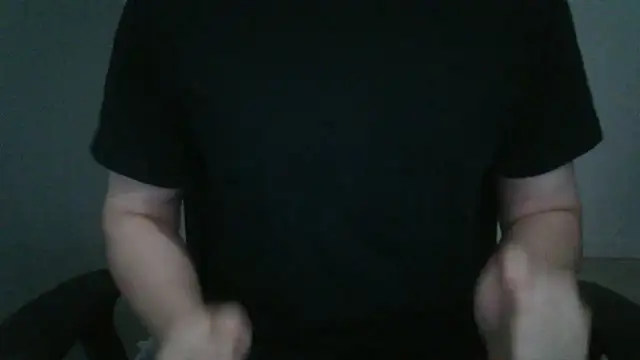 111owo111 online show from October 30, 2:04 pm