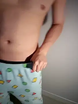 111owo111 online show from October 12, 6:26 am