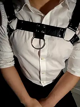 111owo111 online show from October 11, 12:06 pm