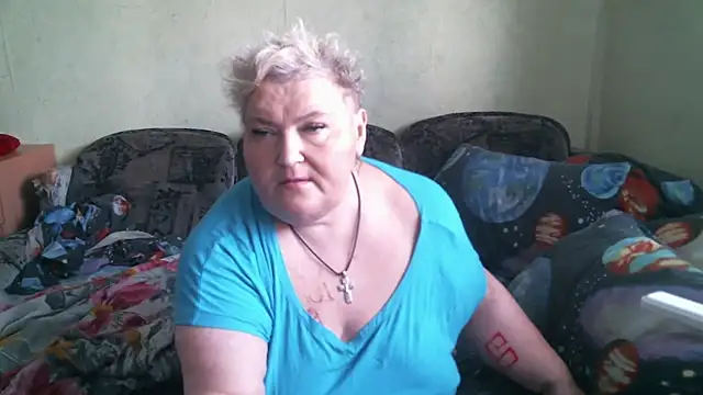 Snapshot of Lana555 chatting on July 12, 7:31 am Lana555 online show from July 12, 7:31 am
