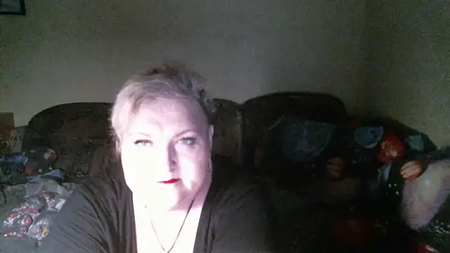 Snapshot of Lana555 chatting on July 14, 10:27 pm Lana555 online show from July 14, 10:27 pm