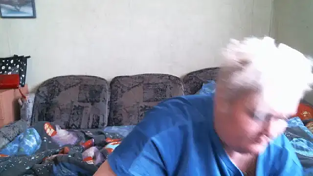 Snapshot of Lana555 chatting on October 6, 10:38 am Lana555 online show from October 6, 10:38 am