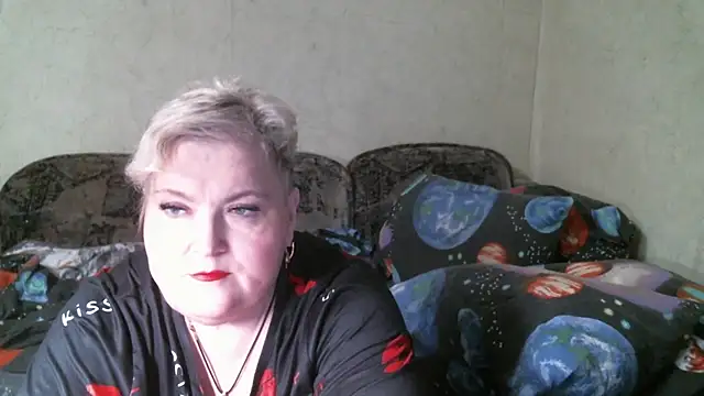 Snapshot of Lana555 chatting on June 23, 11:14 pm Lana555 online show from June 23, 11:14 pm