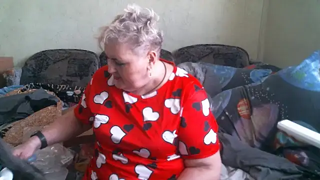 Snapshot of Lana555 chatting on July 7, 1:36 pm Lana555 online show from July 7, 1:36 pm
