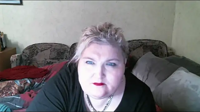 Snapshot of Lana555 chatting on March 20, 7:46 pm Lana555 online show from March 20, 7:46 pm