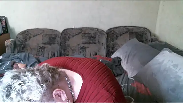 Snapshot of Lana555 chatting on March 18, 9:21 pm Lana555 online show from March 18, 9:21 pm
