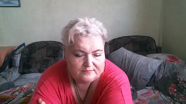 Snapshot of Lana555 chatting on June 8, 10:27 am Lana555 online show from June 8, 10:27 am