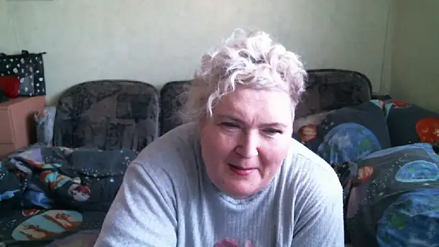 Snapshot of Lana555 chatting on October 13, 11:01 am Lana555 online show from October 13, 11:01 am