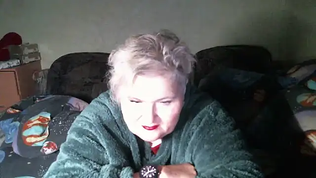 Lana555 online show from February 6, 7:10 pm