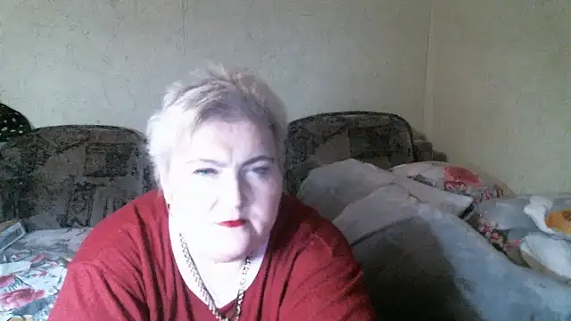 Snapshot of Lana555 chatting on June 4, 10:03 pm Lana555 online show from June 4, 10:03 pm