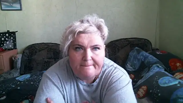 Snapshot of Lana555 chatting on October 4, 6:59 am Lana555 online show from October 4, 6:59 am