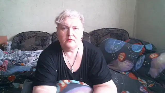 Snapshot of Lana555 chatting on June 18, 5:50 am Lana555 online show from June 18, 5:50 am