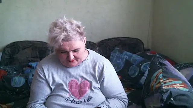 Snapshot of Lana555 chatting on October 2, 11:57 am Lana555 online show from October 2, 11:57 am
