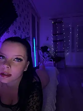 Snapshot of Mihadttraf chatting on February 4, 8:37 pm Mihadttraf online show from February 4, 8:37 pm