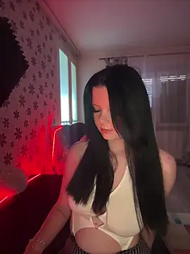 Snapshot of Mihadttraf chatting on March 15, 2:57 pm Mihadttraf online show from March 15, 2:57 pm