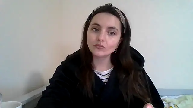 DInaraXRose online show from December 3, 11:53 am