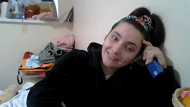 DInaraXRose online show from March 24, 3:56 pm