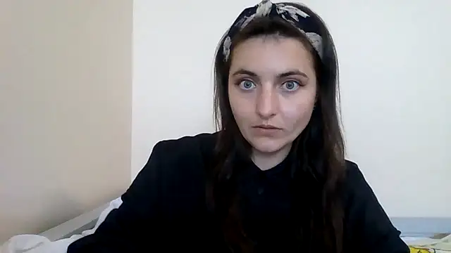 DInaraXRose online show from September 26, 11:39 am