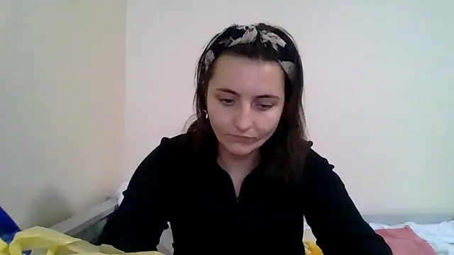 DInaraXRose online show from October 8, 3:46 pm