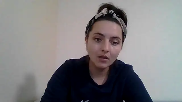 DInaraXRose online show from September 17, 6:10 pm