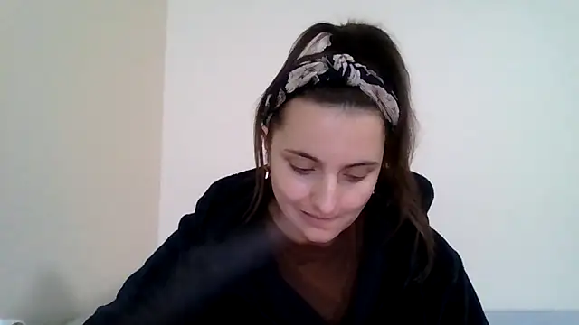 DInaraXRose online show from October 16, 10:23 am