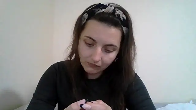 DInaraXRose online show from October 9, 10:38 am