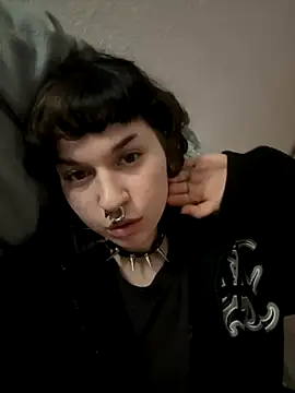 Snapshot of whitebunny88 chatting on October 27, 12:44 am whitebunny88 online show from October 27, 12:44 am