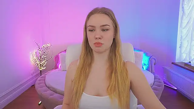 CelesteNoir online show from February 16, 7:29 am