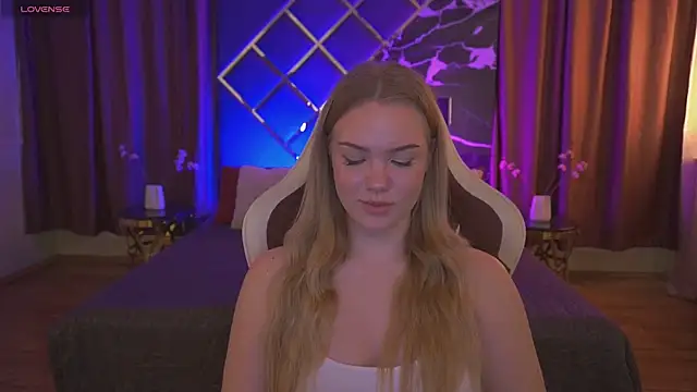 CelesteNoir online show from February 24, 7:53 am