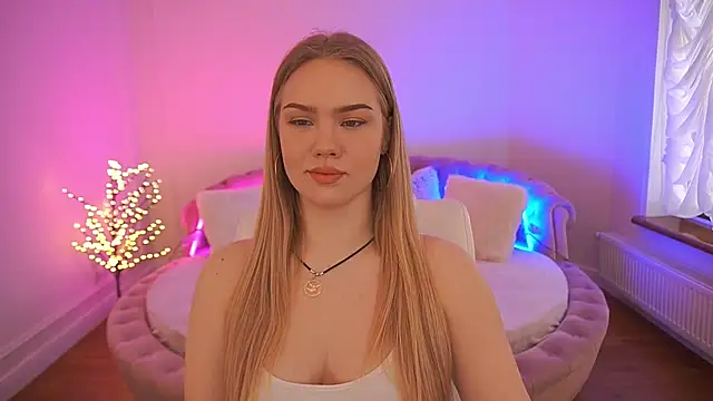 CelesteNoir online show from March 2, 7:15 am