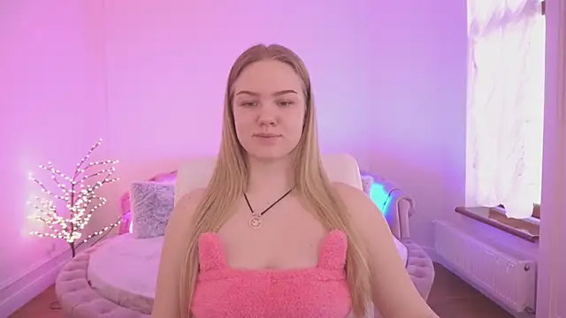 CelesteNoir online show from March 3, 7:37 am