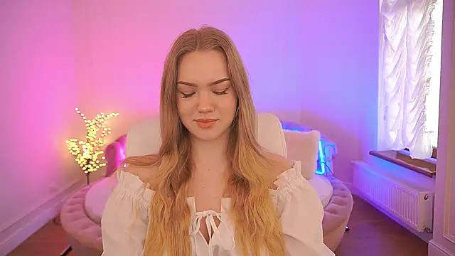 CelesteNoir online show from February 23, 7:53 am