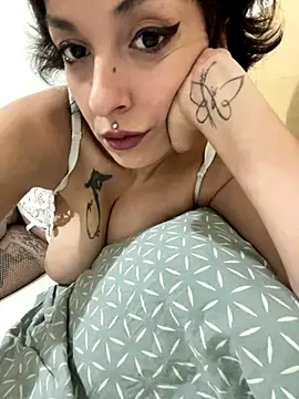 Piggiteablacktea online show from September 24, 8:04 pm